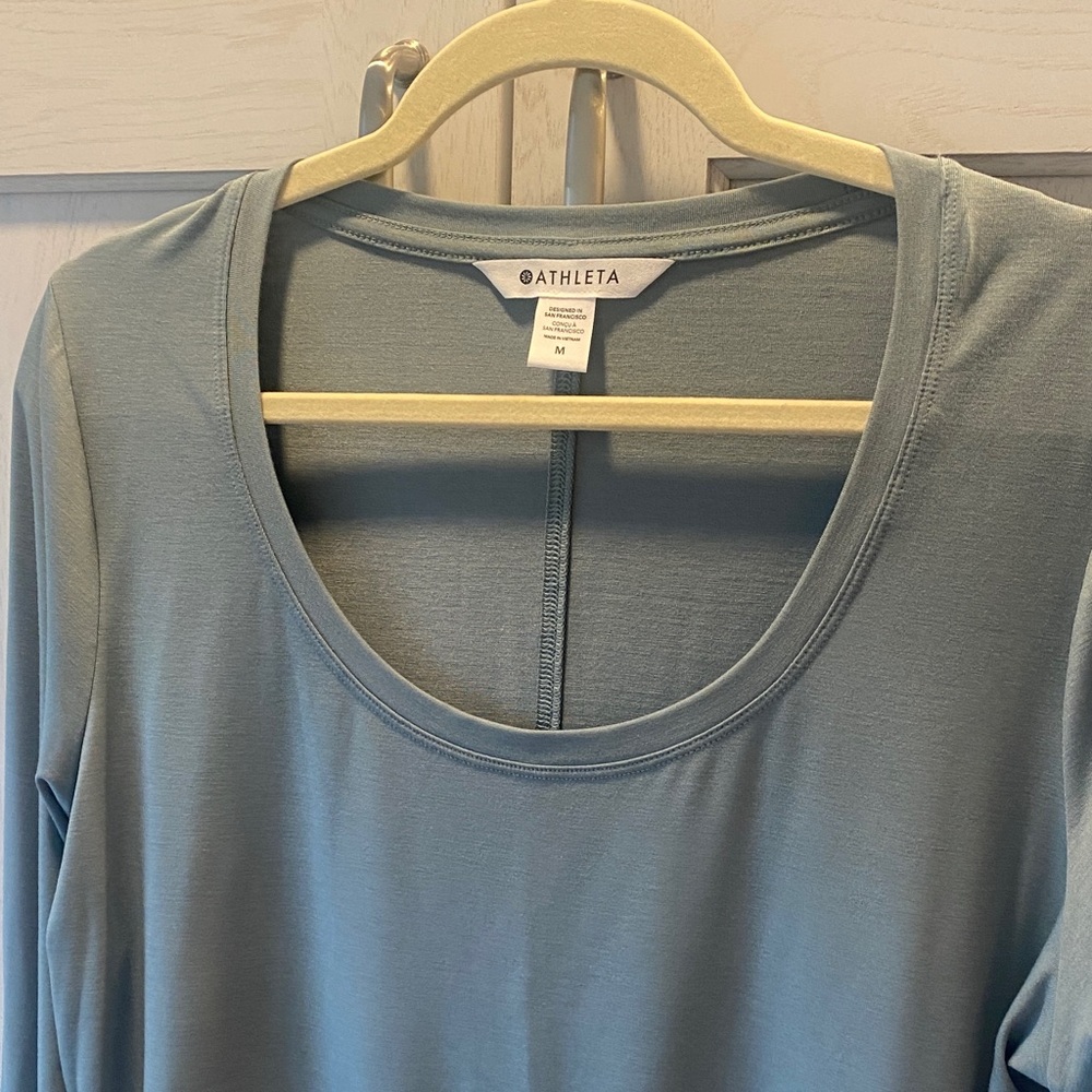 Athleta Long Sleeve Scoop Neck Top in Dusty Blue